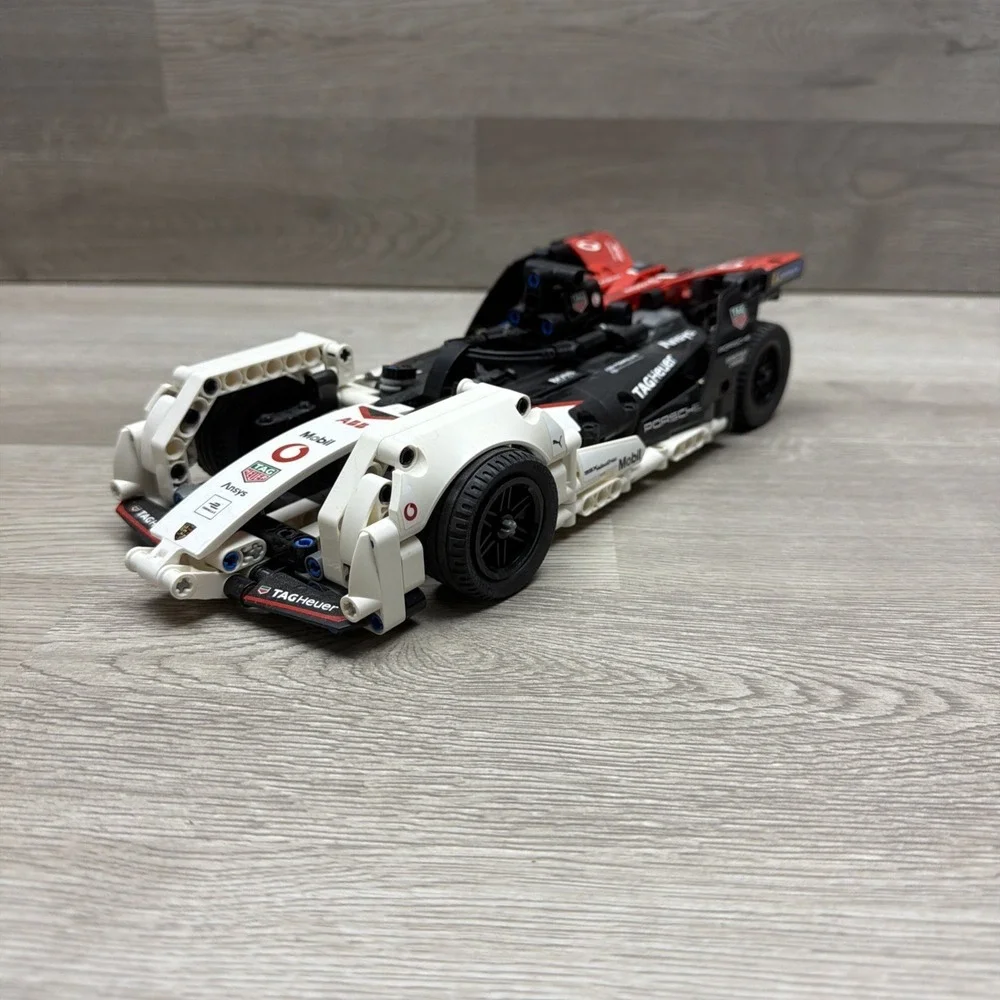 Lego Technic 42137 Formula E Porsche 99X Electric NO INSTRUCTIONS Assembled